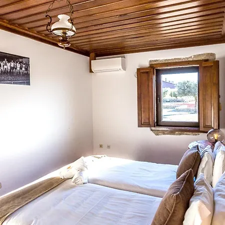 One Bedroom Appartement With Shared Pool Jacuzzi And Enclosed Garden At Armamar * Armamar